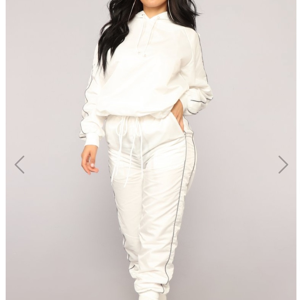 Fashion Nova Channing flight set white